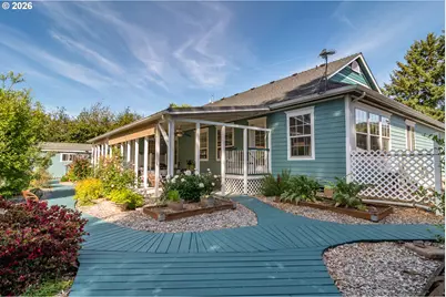 760 W Hickory St, Roseburg, OR 97471 - Photo 41