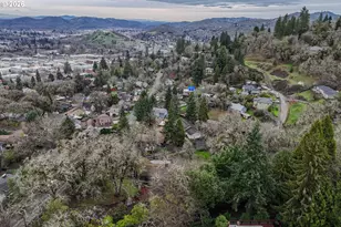 1033 SE Terrace Dr, Roseburg, OR 97470 - Photo 37