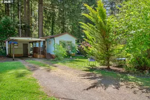 55636 McKenzie River Dr, Blue River, OR 97413 - Photo 25