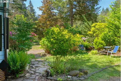 55636 McKenzie River Dr #9, Blue River, OR 97413 - Photo 17