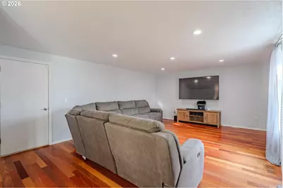 16317 NE 71st St, Vancouver, WA 98682 - Photo 9