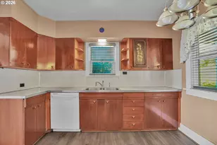 27100 NE Bell Rd, Newberg, OR 97132 - Photo 7