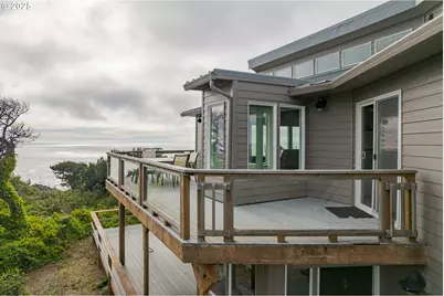 10350 NW Pacific Coast Hwy, Seal Rock, OR 97376 - Photo 17