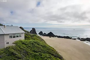 10350 NW Pacific Coast Hwy, Seal Rock, OR 97376 - Photo 27