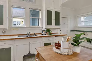 409 3rd St, Oregon City, OR 97045 - Photo 21