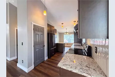 140 W 13th St, Lafayette, OR 97127 - Photo 19