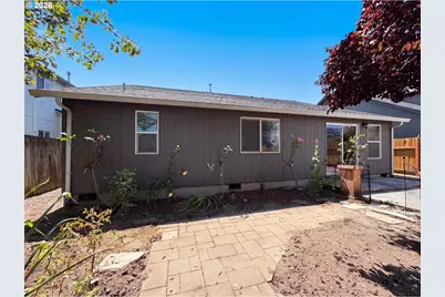 140 W 13th St, Lafayette, OR 97127 - Photo 13
