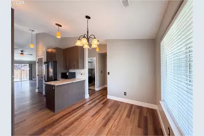140 W 13th St, Lafayette, OR 97127 - Photo 17