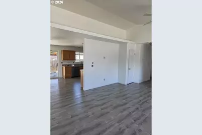 182 Woodduck St, Winston, OR 97496 - Photo 7