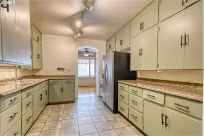 261 SW 2nd St, Pilot Rock, OR 97868 - Photo 11