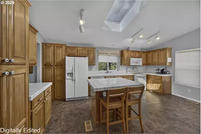 618 38th Pl, Florence, OR 97439 - Photo 9