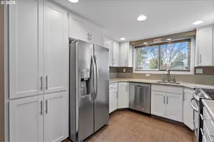 16520 SW Monaco Ln, King City, OR 97224 - Photo 13