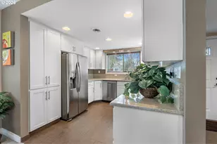 16520 SW Monaco Ln, King City, OR 97224 - Photo 11