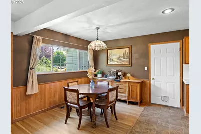 11825 NE Morris St, Portland, OR 97220 - Photo 9
