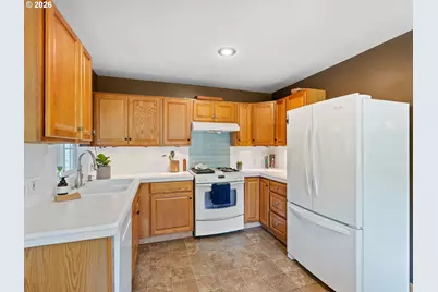 11825 NE Morris St, Portland, OR 97220 - Photo 11