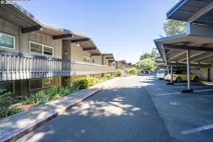 290 N 3rd Ct, Coos Bay, OR 97420 - Photo 3