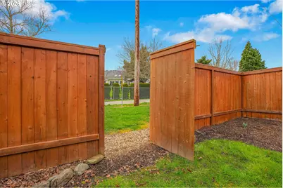811 NW Meadows Dr, McMinnville, OR 97128 - Photo 37