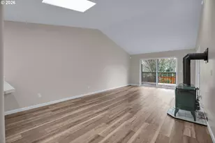 811 NW Meadows Dr, McMinnville, OR 97128 - Photo 11