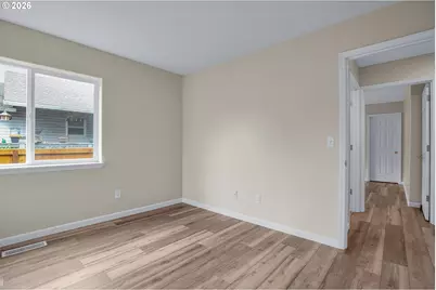 811 NW Meadows Dr, McMinnville, OR 97128 - Photo 23