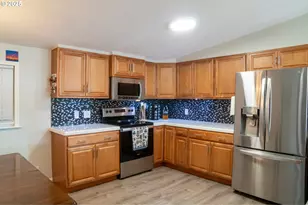 13620 SW Beef Bend Rd, Tigard, OR 97224 - Photo 7