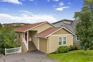 1218 Lincoln St, Hood River, OR 97031 - Photo 1