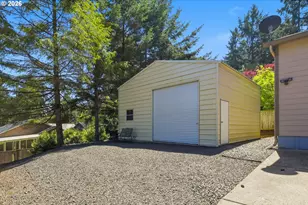 87973 Sherwood St, Veneta, OR 97487 - Photo 45