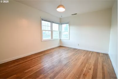 1731 SE Hamilton St, Roseburg, OR 97470 - Photo 13