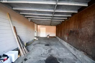 1731 SE Hamilton St, Roseburg, OR 97470 - Photo 23