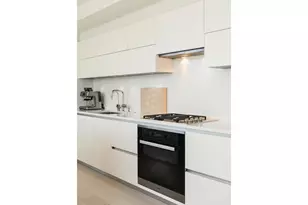 1075 NW Northrup St, Portland, OR 97209 - Photo 7