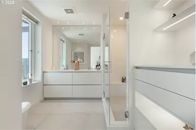 1075 NW Northrup St #2512, Portland, OR 97209 - Photo 11