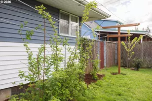 901 NE 153rd Ave, Portland, OR 97230 - Photo 39