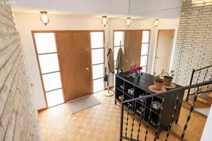 901 NE 153rd Ave, Portland, OR 97230 - Photo 5