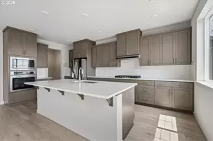 16930 SW Dowitcher Ln, Beaverton, OR 97007 - Photo 11