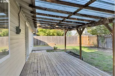 210 S Meredith Dr, Newberg, OR 97132 - Photo 5