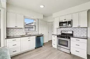 600 E 38th St, Vancouver, WA 98663 - Photo 11