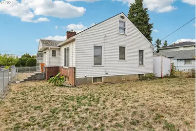 600 E 38th St, Vancouver, WA 98663 - Photo 27