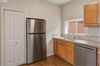 500 Cowlitz Way, Kelso, WA 98626 - Photo 17