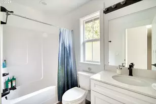 21121 E Mountain Creek Cir, Rhododendron, OR 97049 - Photo 17