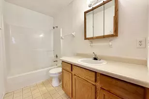 8421 SE Insley St, Portland, OR 97266 - Photo 35