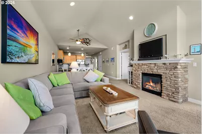 1000 N Holladay Dr #402, Seaside, OR 97138 - Photo 11