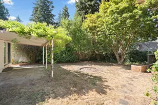 9743 NE Mason St, Portland, OR 97220 - Photo 35