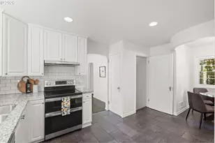 9743 NE Mason St, Portland, OR 97220 - Photo 17