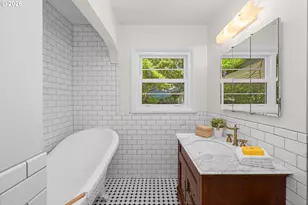 9743 NE Mason St, Portland, OR 97220 - Photo 23