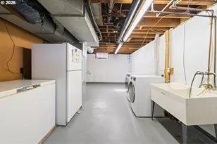 9743 NE Mason St, Portland, OR 97220 - Photo 33