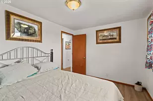 29334 Meadowview Rd, Junction City, OR 97448 - Photo 17