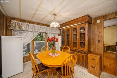 5254 Forsythia Dr, Springfield, OR 97478 - Photo 7