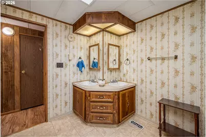 5254 Forsythia Dr, Springfield, OR 97478 - Photo 11