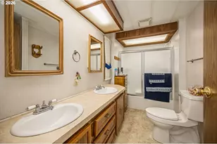 5254 Forsythia Dr, Springfield, OR 97478 - Photo 13