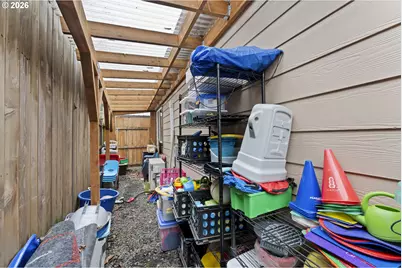 2125 Coburg Rd, Eugene, OR 97401 - Photo 41