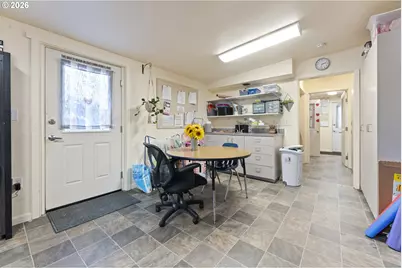 2125 Coburg Rd, Eugene, OR 97401 - Photo 5